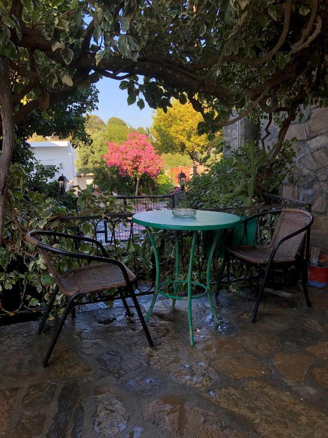 Yard Apartment Astirakion Exterior photo