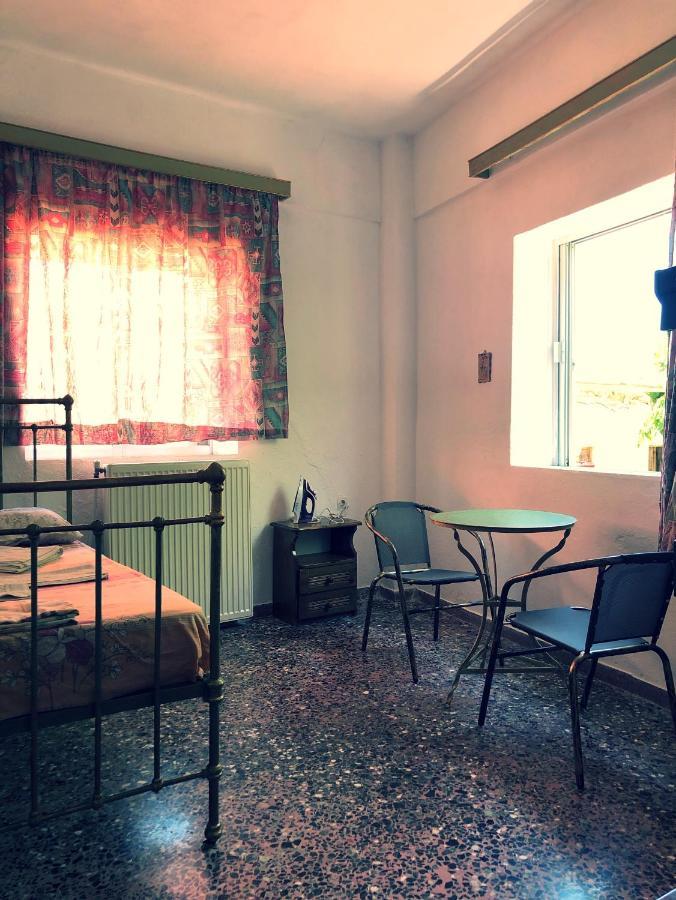 Yard Apartment Astirakion Exterior photo